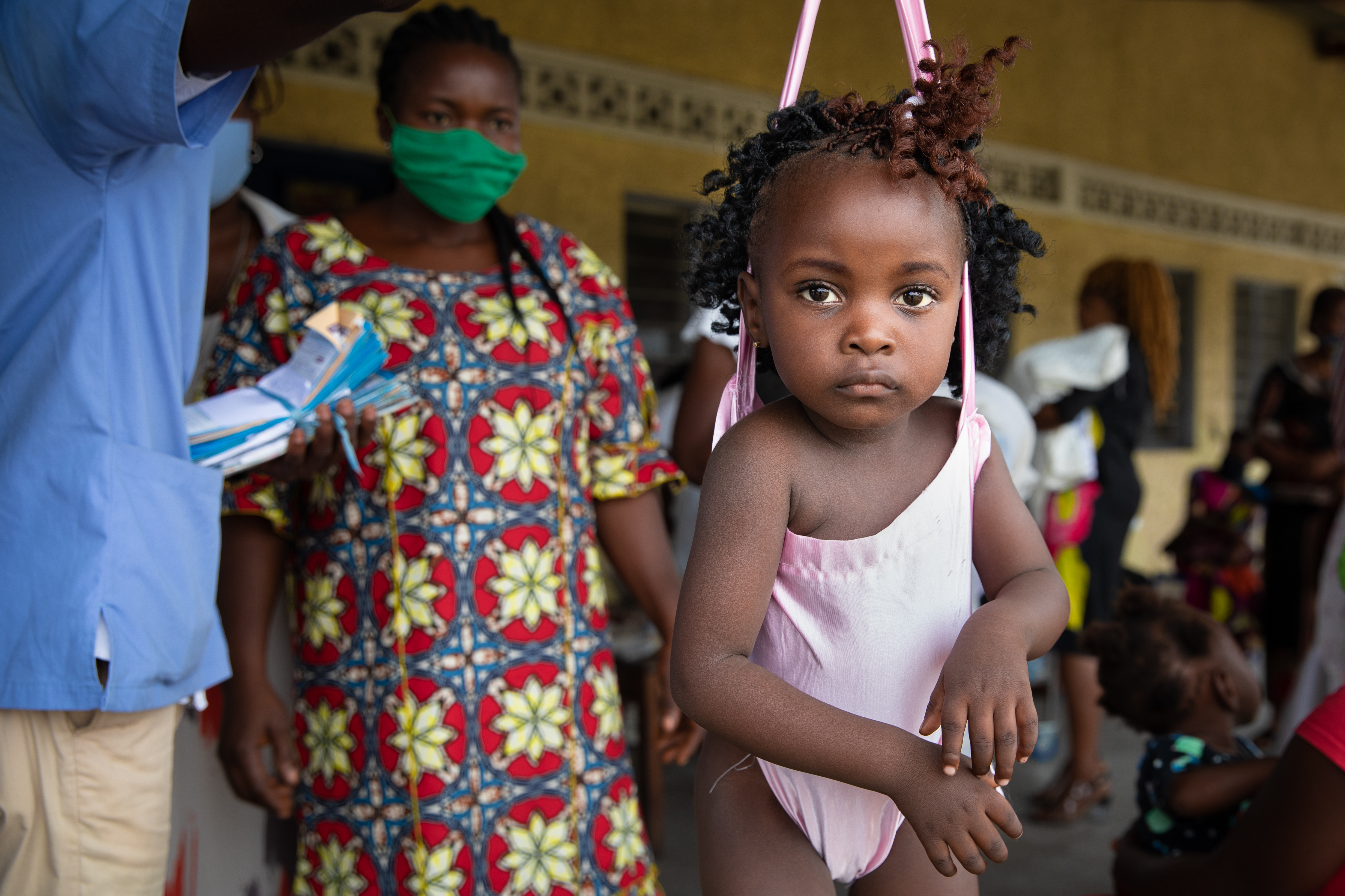 Apelo urgente: Milhares de crianças em risco devido ao surto de Ébola na República Democrática do Congo e no Uganda